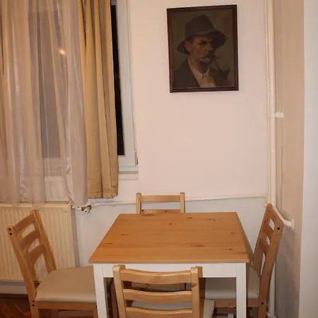 3 Hippos Βουδαπέστη